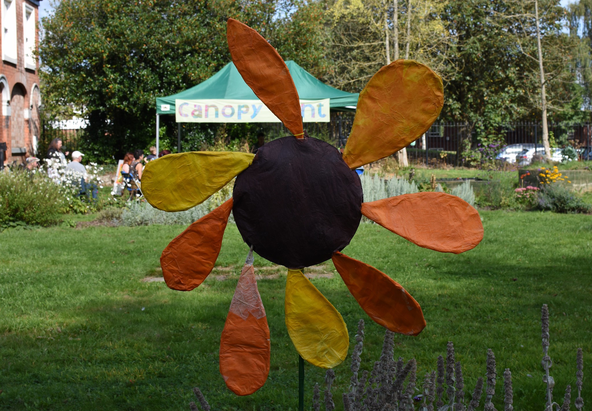 Decorative sunflower at Lark in the Park 2021
